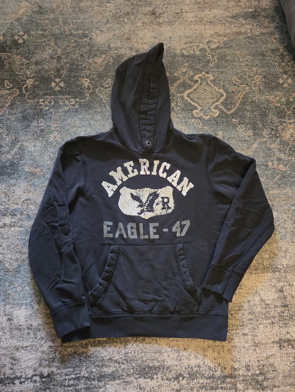 American Eagle Vintage Fit Hoodie Black Distressed Graphic Pullover Size M